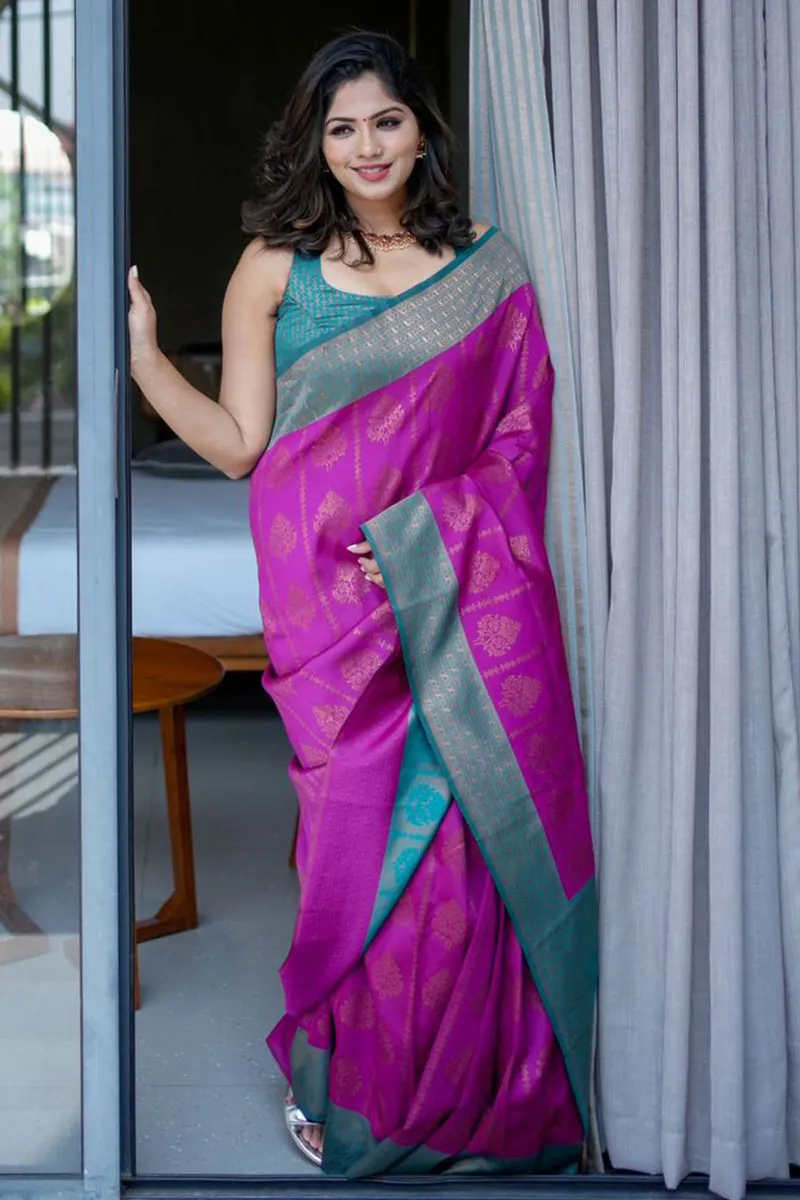 Conflate Purple Soft Banarasi Silk Saree With Stunner Blouse Piece