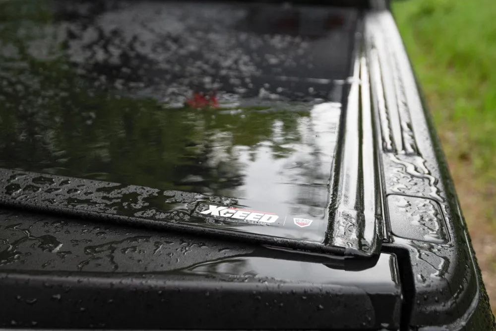 Extang Xceed Aluminium Hard Folding Tonneau Cover | Chevrolet / Isuzu / Jeep / Nissan / Ram / VW