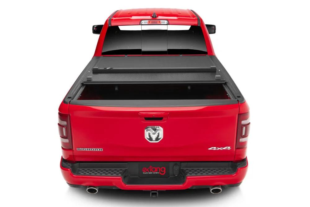 Extang Xceed Aluminium Hard Folding Tonneau Cover | Chevrolet / Isuzu / Jeep / Nissan / Ram / VW