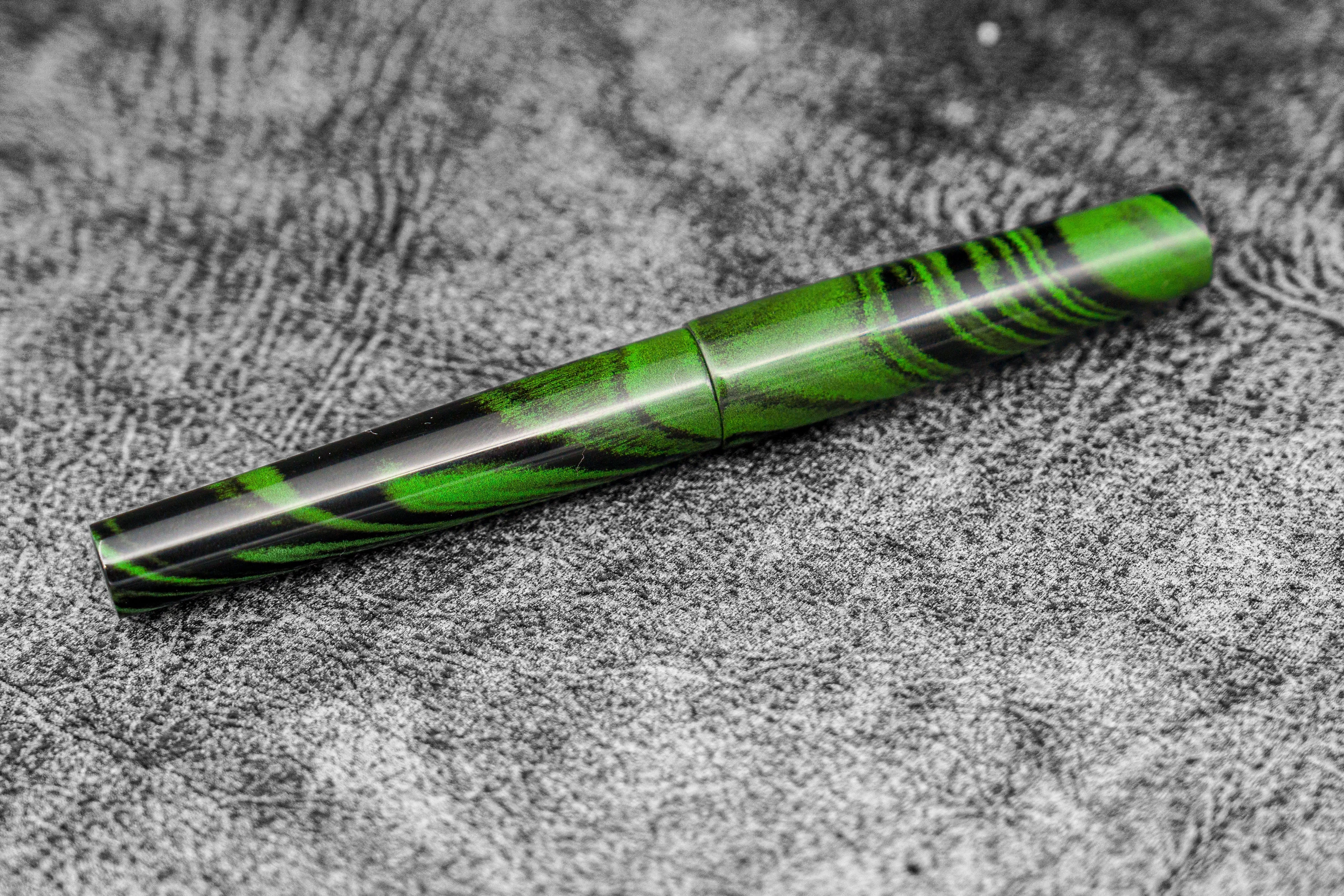 Galen X Studyo Agackakan - Fountain Pen V1 - Ebonite Green