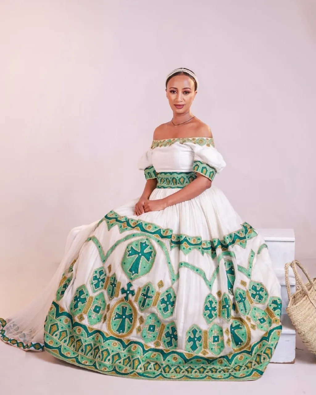 Glowing in Green Ethiopian Traditional Dress: Off Shoulder Modern Habesha Dress Elegant Ethiopian Wedding Dress