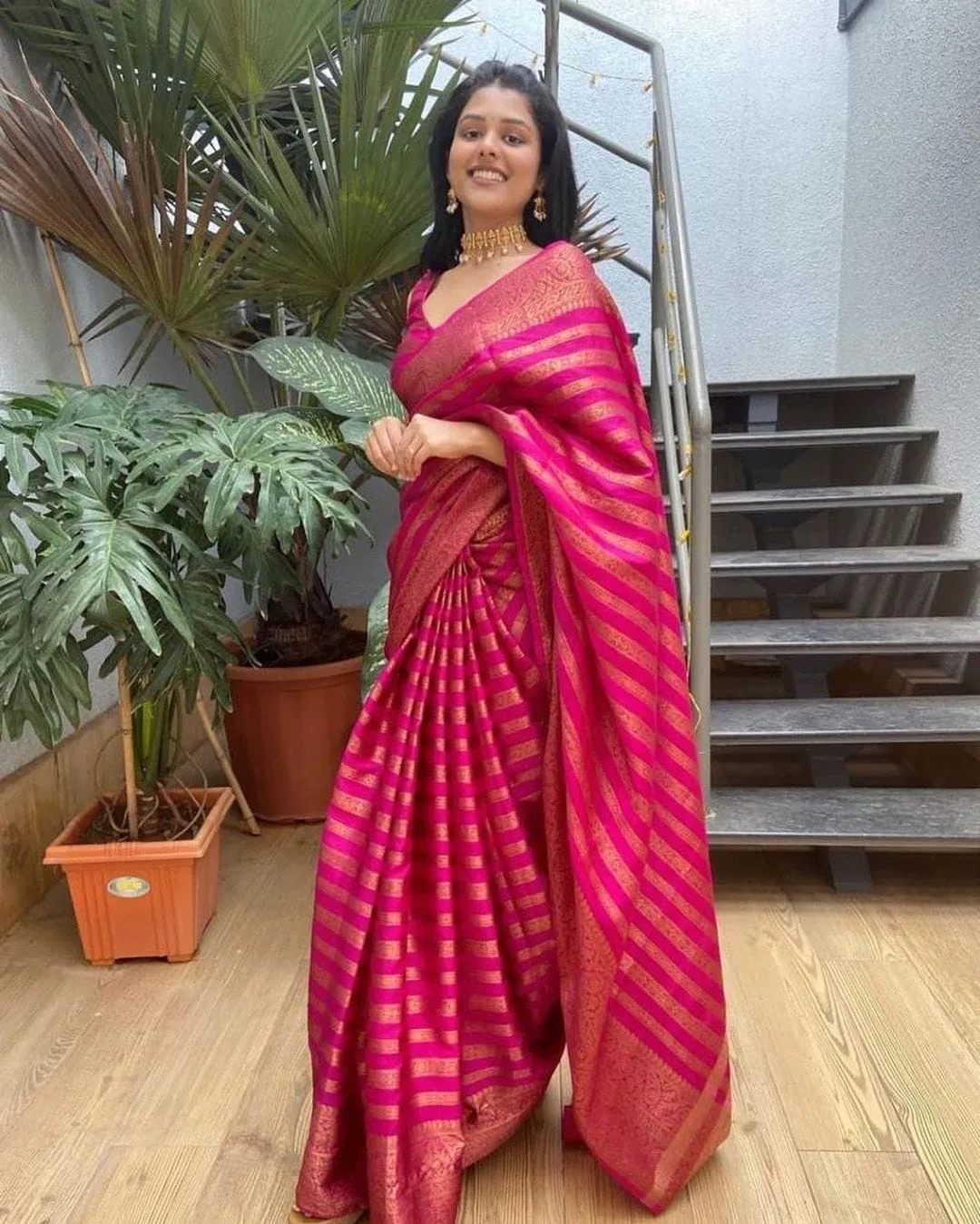 Glowing Pink Soft Silk Saree With Groovy Blouse Piece