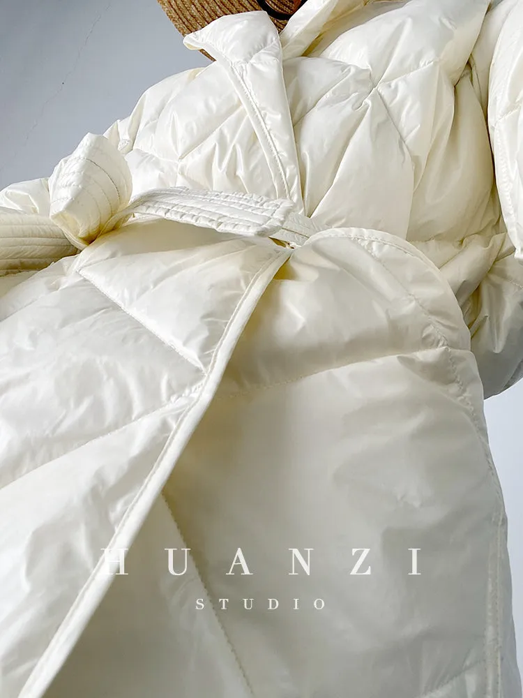 Huanzi custom Korean version loose waist tie white down jacket - Kara