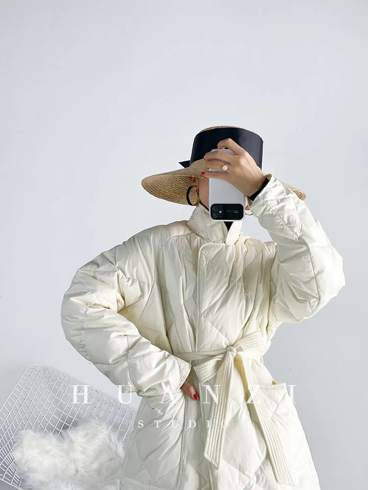 Huanzi custom Korean version loose waist tie white down jacket - Kara