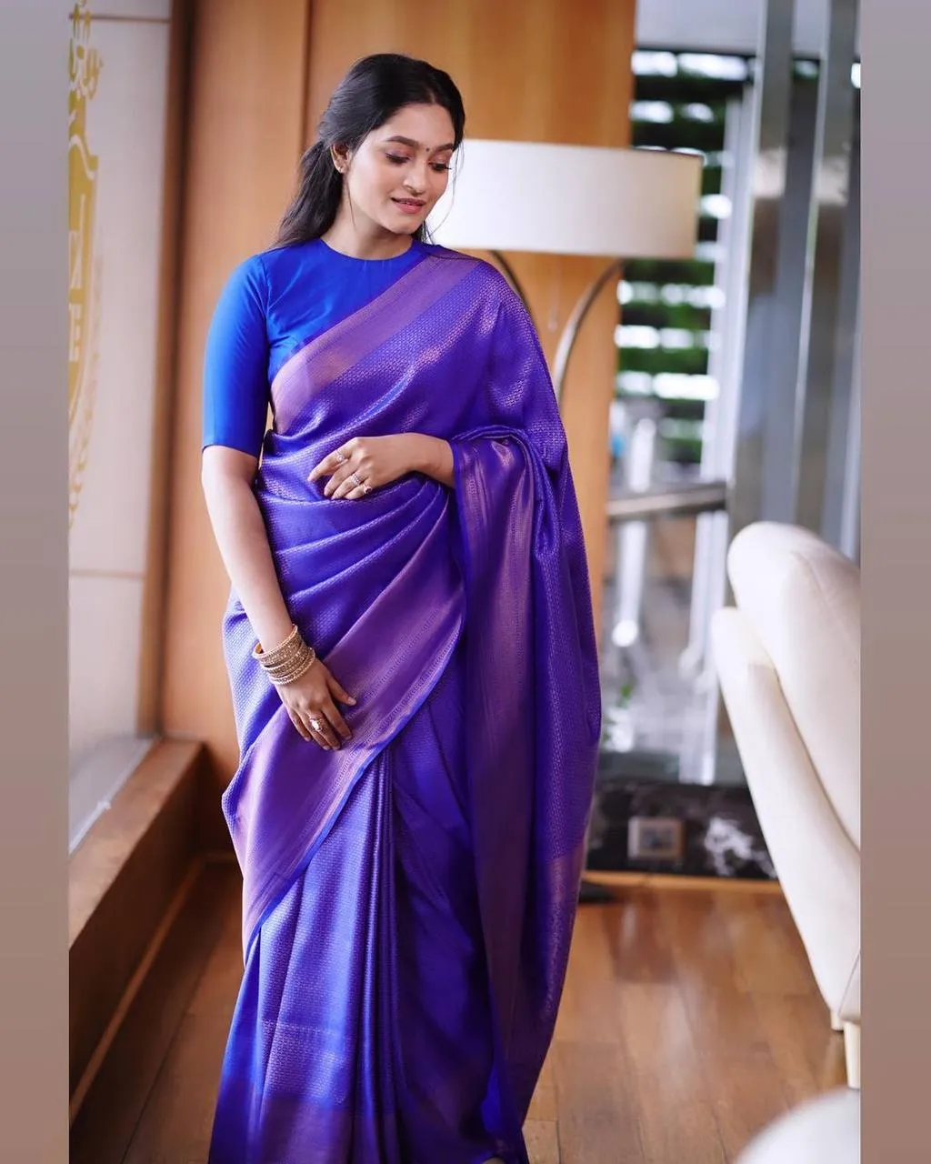 Inspiring Blue Soft Banarasi Silk Saree With Entrancing Blouse Piece