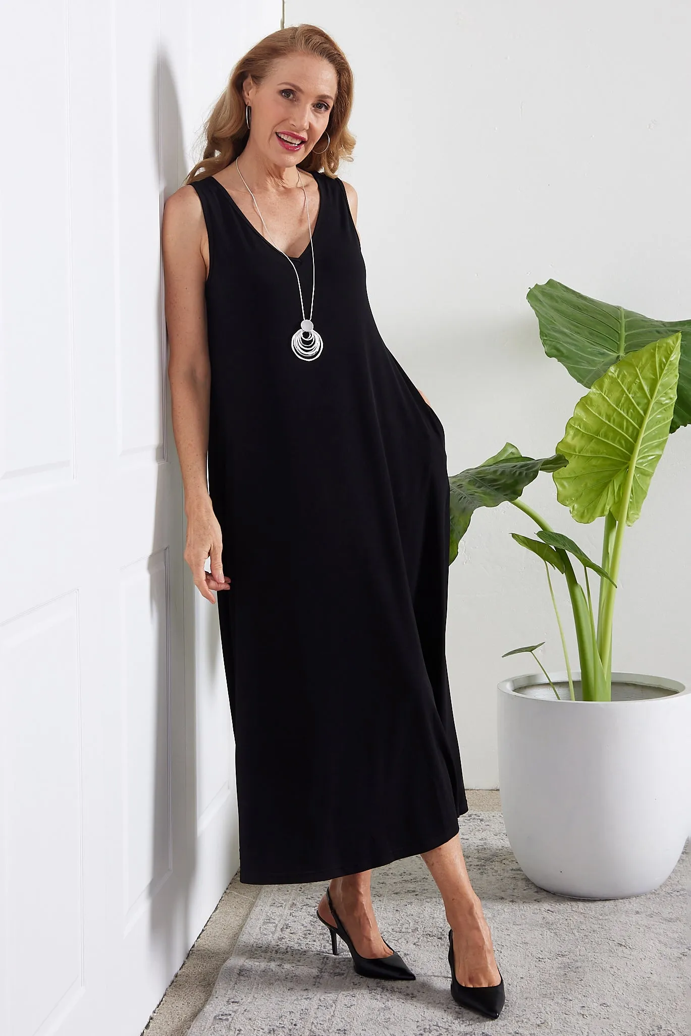 Kathleen A-Line Stretch Midi - Black