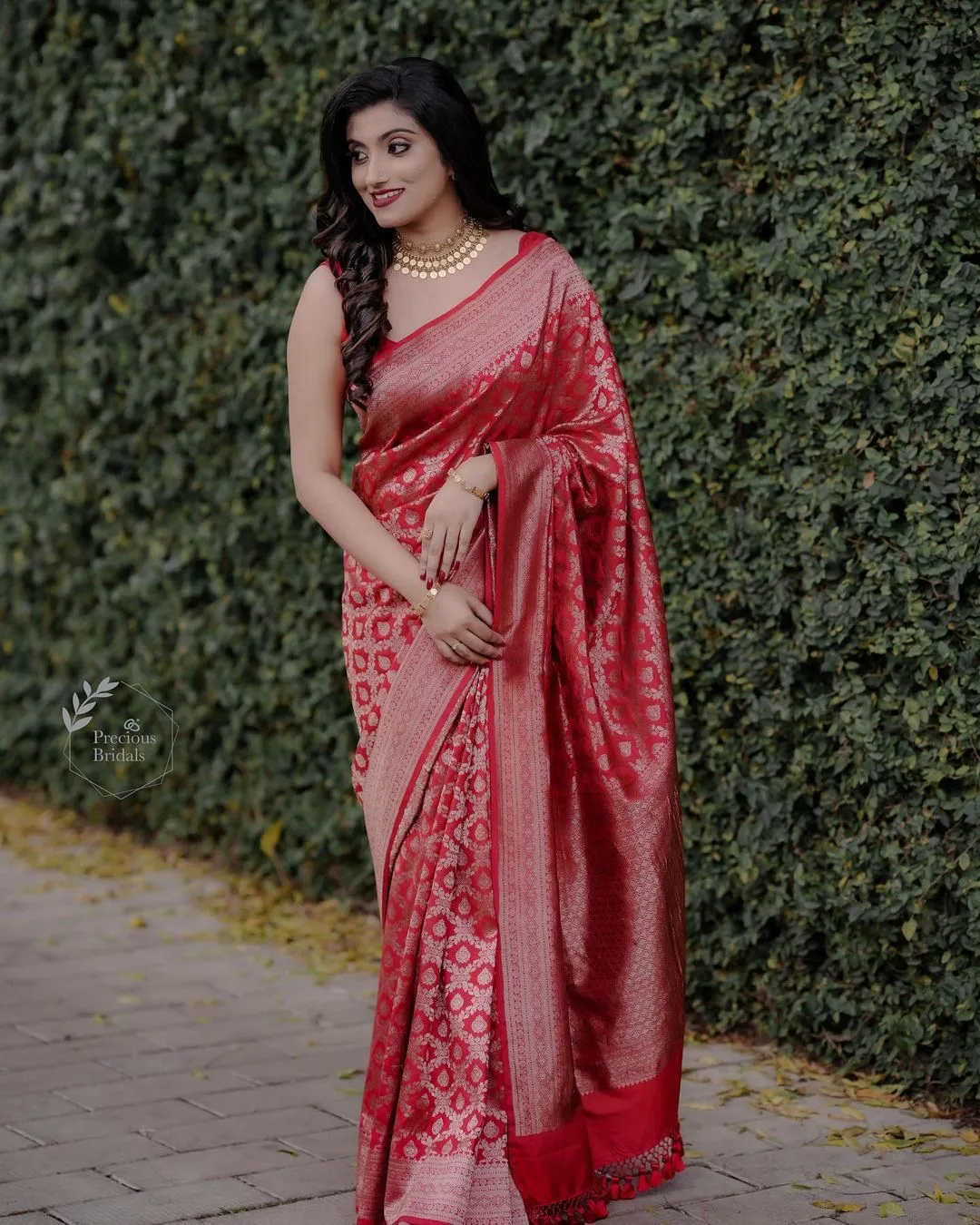 Lovely Red Soft Banarasi Silk Saree With Precious Blouse Piece