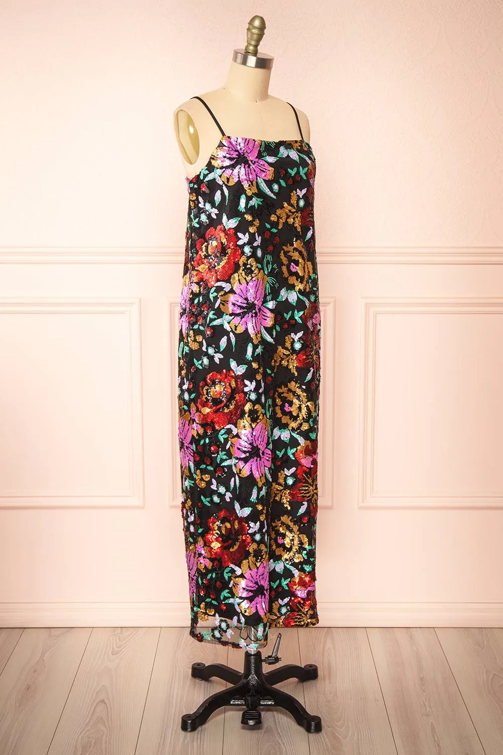 Myrine | Straight Midi Dress w/ Sequin Flowers