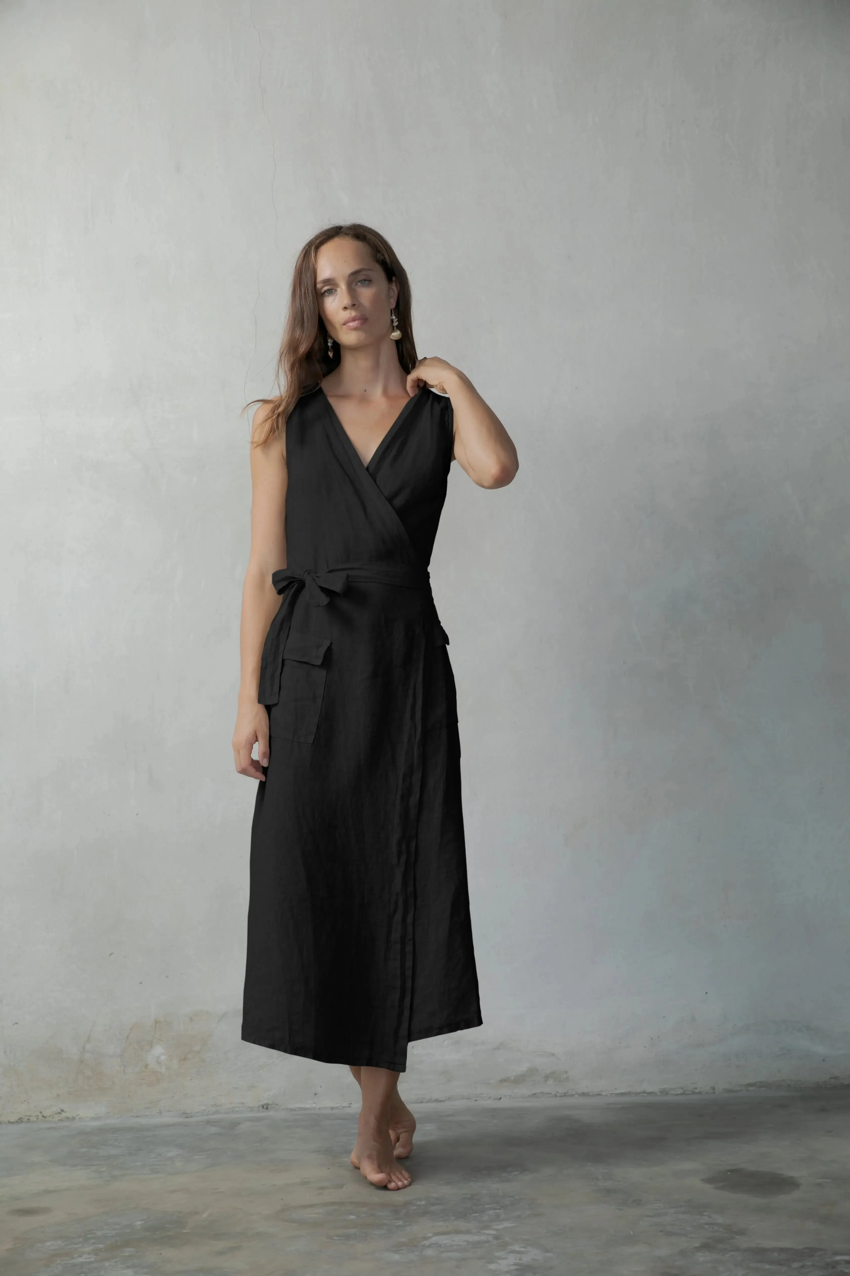 Safari Linen Wrap Dress Black