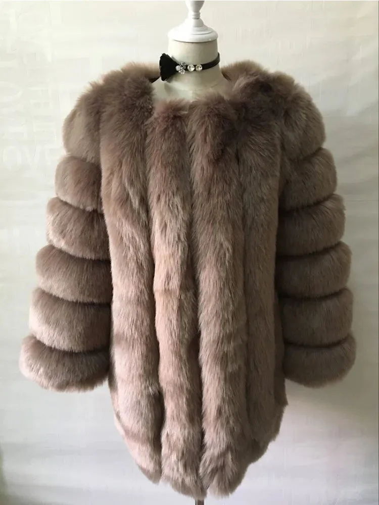 Women's Cozy Luxury Faux Fur Coat – Warm & Stylish